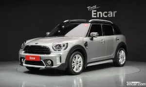 Mini Countryman 2nd Gen Classic Plus Launch Pack 2023