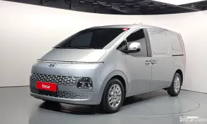 Hyundai Staria Modern Cargo 3-Seater 2023