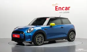 Mini Cooper 3rd SE Electric 2023