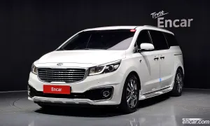 Kia Canival VIP 7-seater Limousine 2016