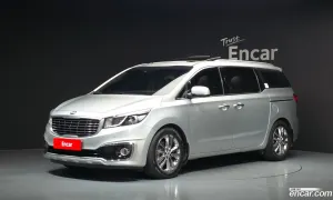 Kia Canival President 7-seater Limousine 2015