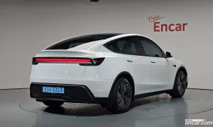Tesla Model y RWD 2025