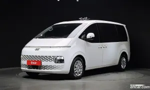 Hyundai Staria Modern Cargo 3-Seater 2022