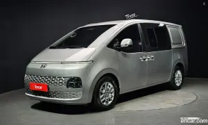 Hyundai Staria Modern Cargo 5-Seater 2022