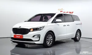 Kia Canival 11-Seater Deluxe 2020