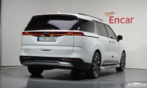 Kia Canival 9-Seater Signature 2022