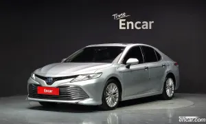 Toyota Camry 2.5 XLE Hybrid 2018