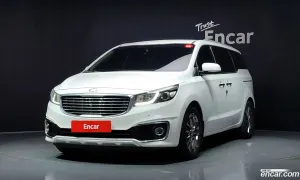 Kia Canival VIP 7-seater Limousine 2017
