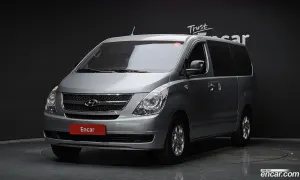 Hyundai Starex CVX Deluxe 3-Seater VAN 2014