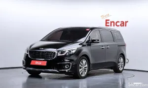 Kia Canival VIP 7-seater Limousine 2015