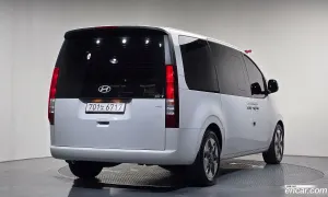 Hyundai Staria Modern 4WD Tourer 11-Seater 2025