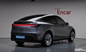 Tesla Model y Long Range AWD 2025
