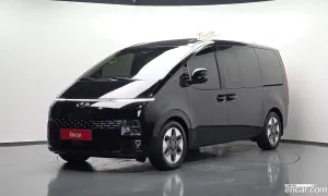 Hyundai Staria Modern 4WD Tourer 9-Seater 2021