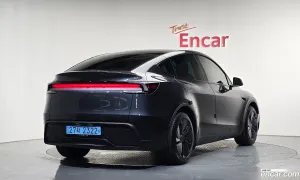 Tesla Model y RWD 2025