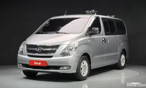 Hyundai Starex CVX Luxury 5-Seater VAN 2013