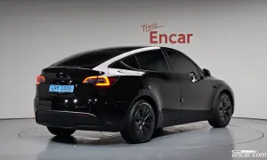 Tesla Model y RWD 2025