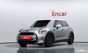 Mini Cooper Third Generation 5Door Classic 2023