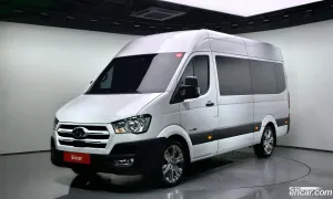 Hyundai Solati standard 15-seater 2024