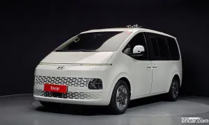 Hyundai Staria Modern Tourer 9-Seater 2021