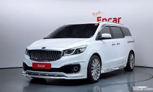 Kia Canival 9-seater Prestige 2015