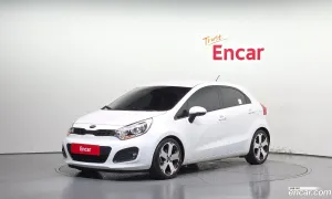 Kia Pride Prestige 1.6 GDI Hatchback 2014