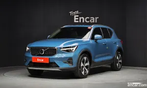 Volvo Xc40 B4 Ultra Bright 2025