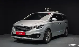 Kia Canival 9-seater Prestige 2016