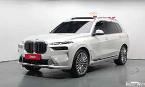 Bmw X7 xDrive 40i Design Pure Excellence 6-Seater 2023