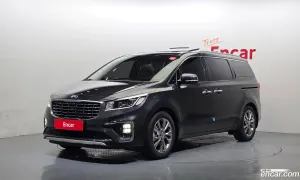 Kia Canival President Gasoline 7-Seater Limousine 2019