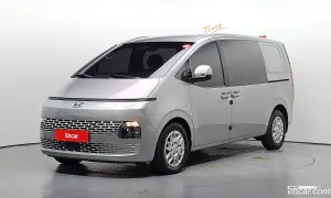 Hyundai Staria Modern Cargo 5-Seater 2022