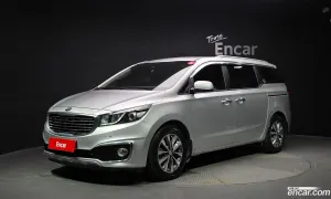 Kia Canival 9-seater Luxury 2017