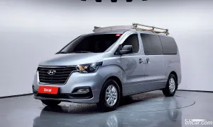 Hyundai Starex Modern Van 5-Seater 2018