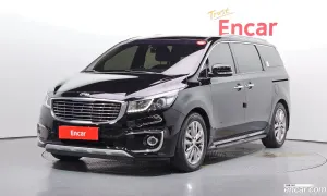 Kia Canival VIP 7-seater Limousine 2017