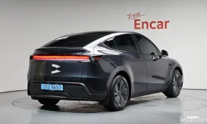 Tesla Model y RWD 2025