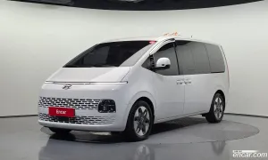 Hyundai Staria Modern 4WD Tourer 9-Seater 2021