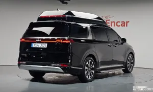 Kia Canival Signature 9-Seater Hi-Limousine 2023