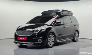 Kia Canival 9-seater Prestige 2017
