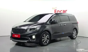 Kia Canival VIP 7-Seater Limousine 2018