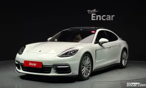 Porsche Panamera 3.0 AWD 2018