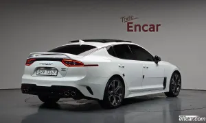 Kia Stinger GT 3.3 Turbo AWD 2017