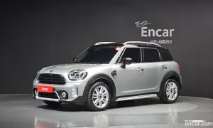 Mini Countryman 2nd Gen Classic Plus Launch Pack 2023