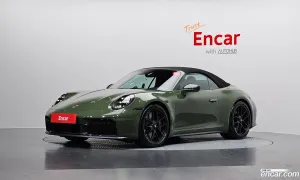 Porsche 911 Carrera 4 GTS Cabriolet 2025