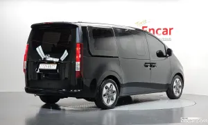 Hyundai Staria Modern Tourer 9-Seater 2023