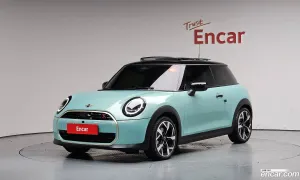 Mini Cooper Favoured 2026