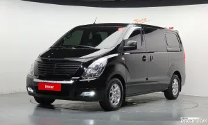 Hyundai Starex CVX Deluxe 5-Seater VAN 2015