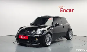 Mini Cooper 2nd Generation JCW 2013