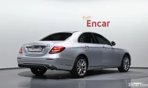 Mercedes-benz E-class E300 4MATIC Exclusive 2017