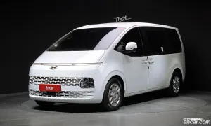 Hyundai Staria Modern Cargo 3-Seater 2023