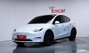 Tesla Model y Long Range AWD 2023