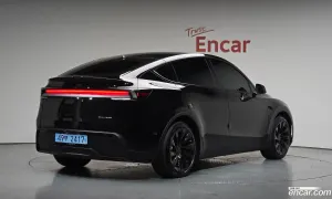 Tesla Model y Long Range AWD 2025